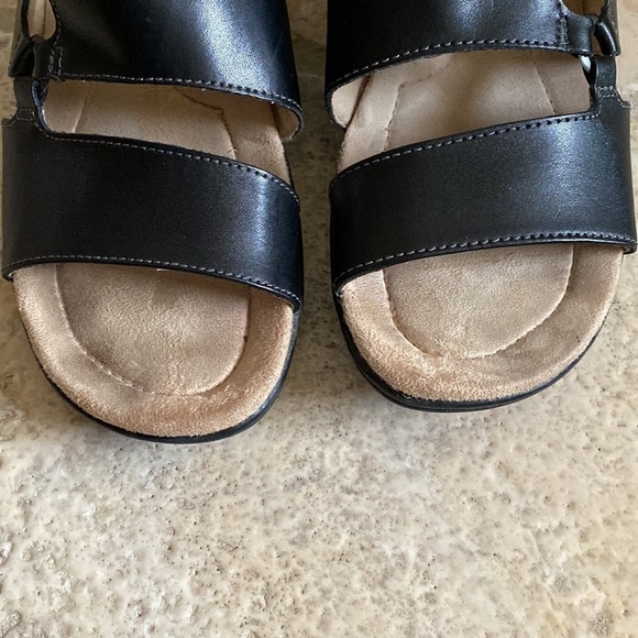 Earth Spirit Lissa Black Leather Comfort Slip On Sandals Womens Beach Size 9 - Picture 3 of 10